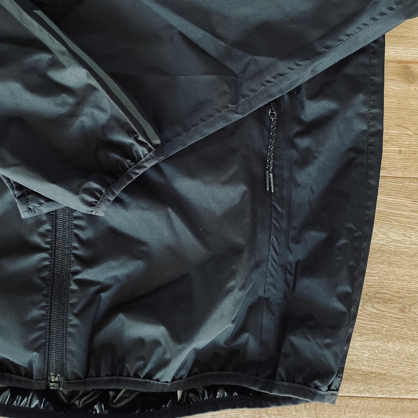 Die Detailansicht der Lago Windbreaker Jacke