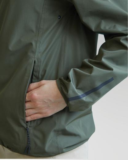 Laufjacke aus winddichtem material, wind und wasserdichte Jacke für den Sport in grün