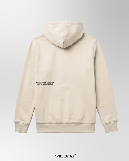 Rückansicht des Vicona Rocca Hoodies in Beige, lockerer Unisex-Schnitt aus hochwertiger Bio Baumwolle